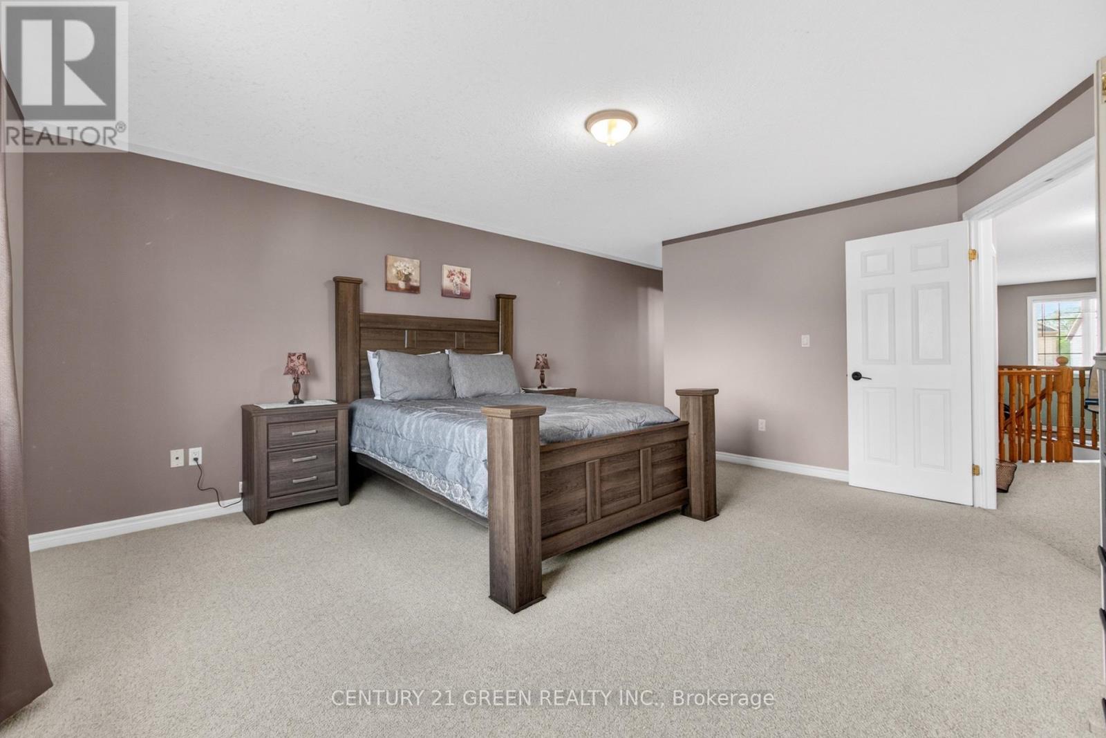 21 HAWKSWOOD DRIVE - 31