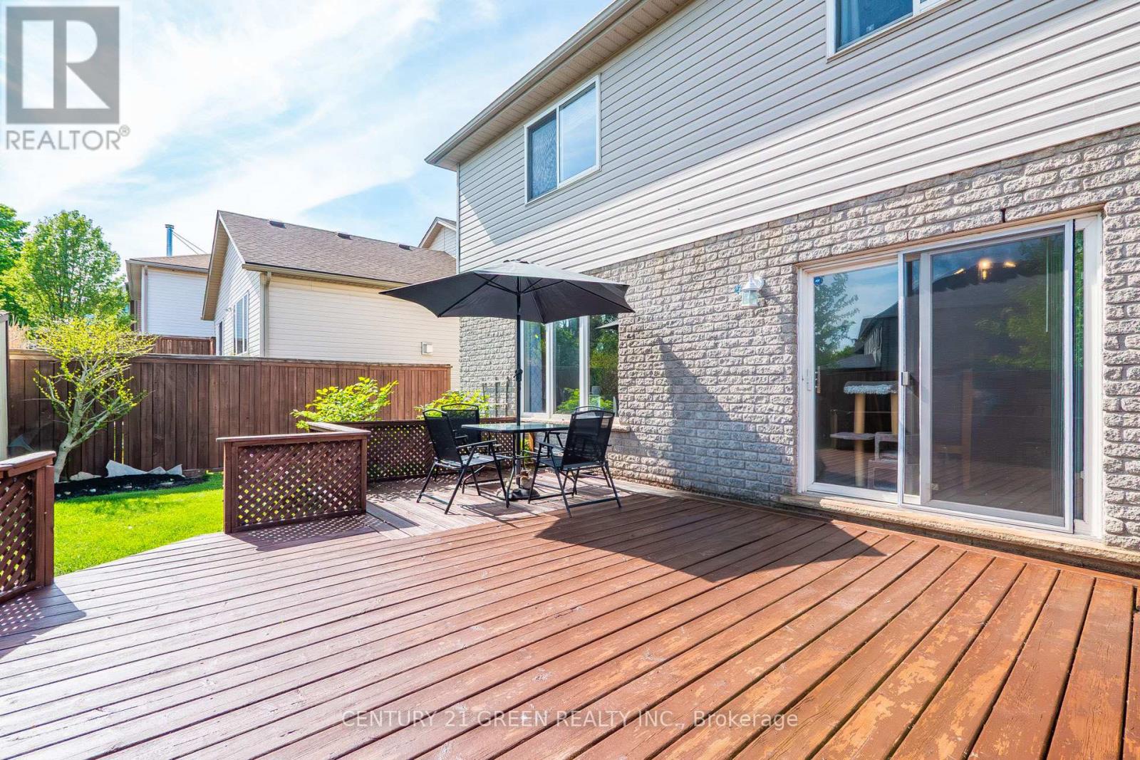 21 HAWKSWOOD DRIVE - 45