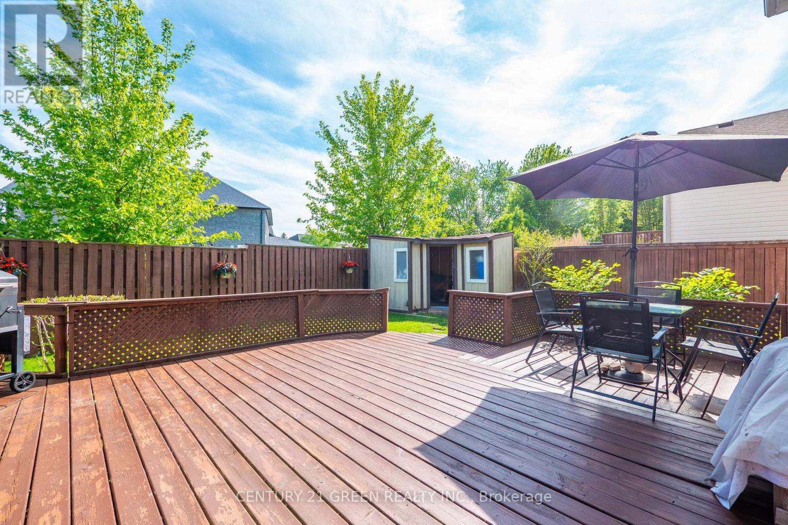 21 HAWKSWOOD DRIVE - 46