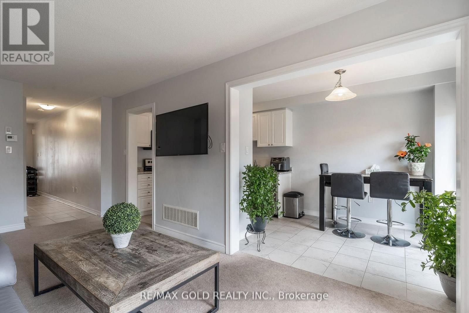 335 STEWART STREET - 14