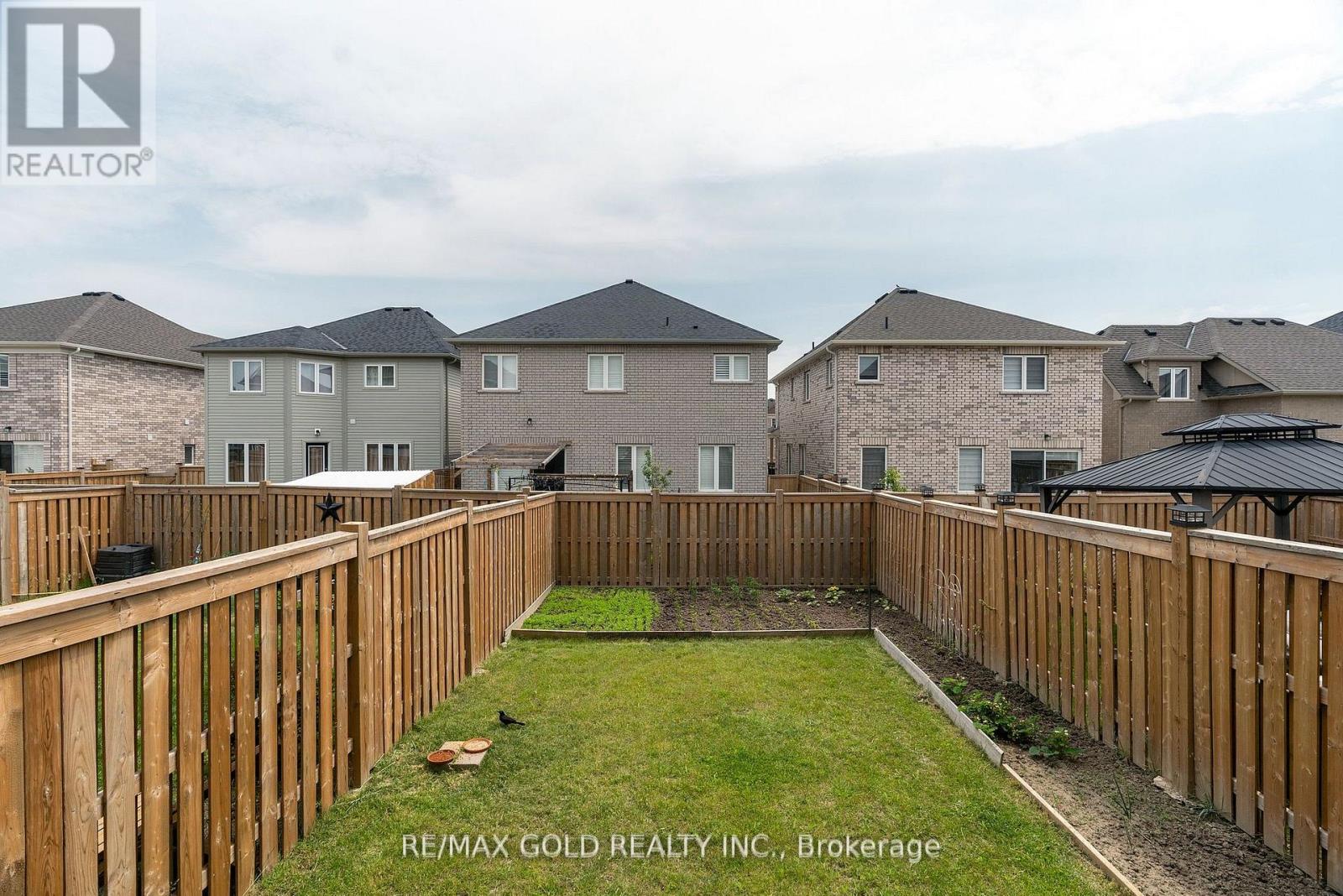 335 STEWART STREET - 15