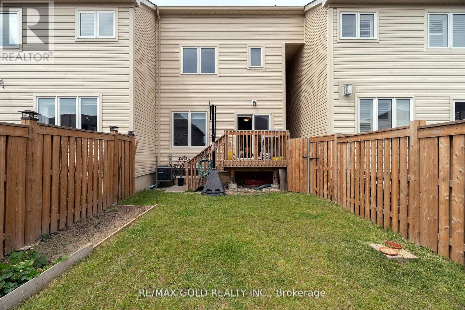 335 STEWART STREET - 16