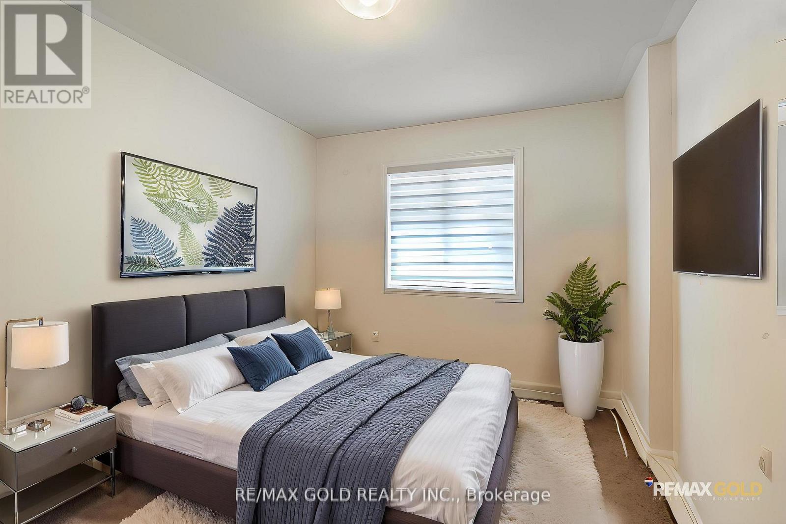 335 STEWART STREET - 22