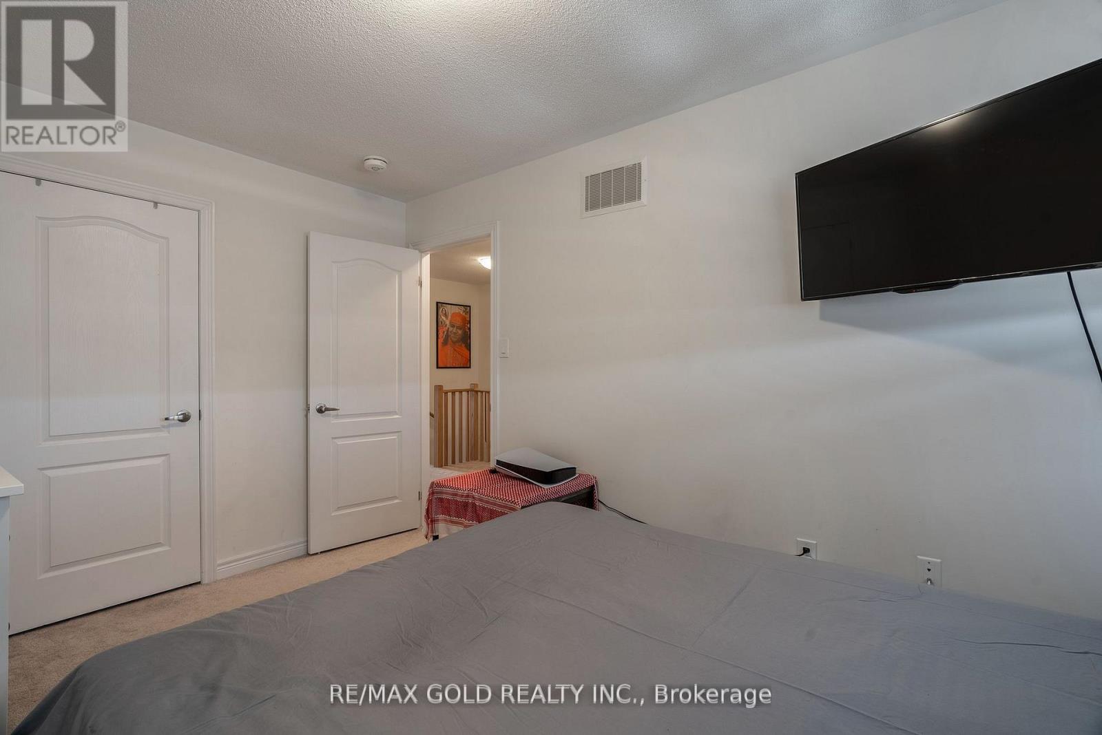 335 STEWART STREET - 26