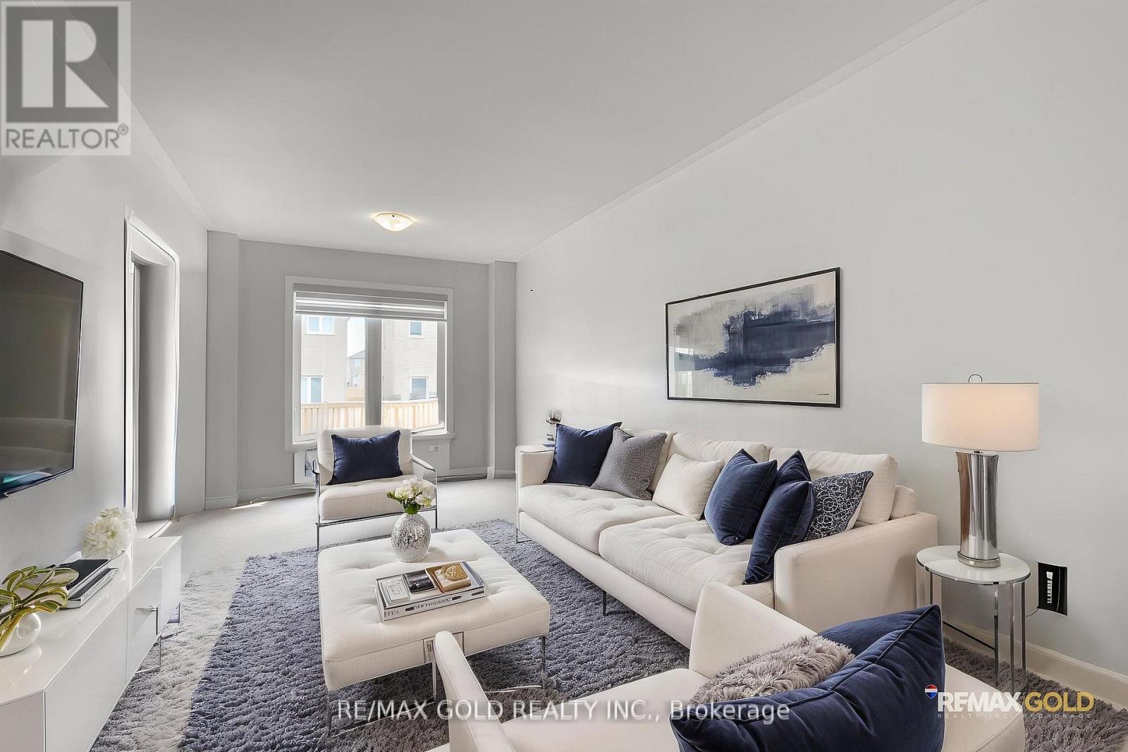 335 STEWART STREET - 4