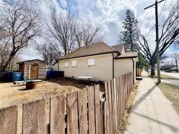 105 Andrews Street, Winnipeg, MB R2W4S3 Photo 13