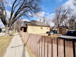 109 Andrews Street, Winnipeg, MB R2W4S3 Photo 12