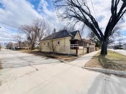 109 Andrews Street, Winnipeg, MB R2W4S3 Photo 13