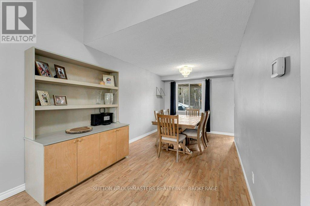 118 SIR JOHN JOHNSON DRIVE - 11