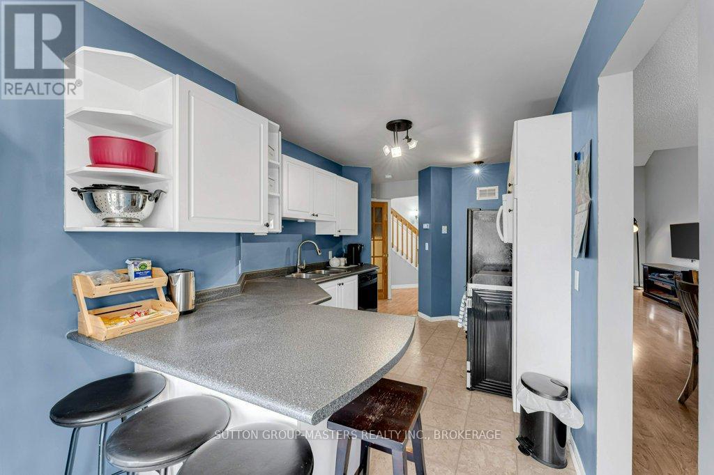 118 SIR JOHN JOHNSON DRIVE - 13
