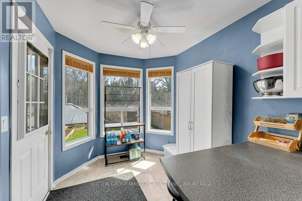 118 SIR JOHN JOHNSON DRIVE - 16