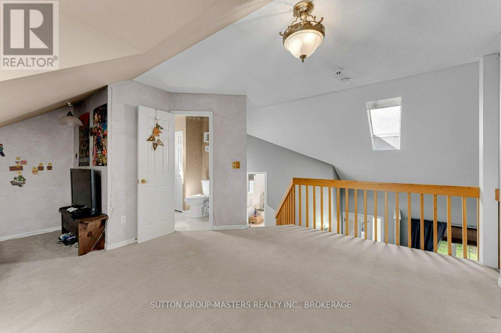 118 SIR JOHN JOHNSON DRIVE - 25