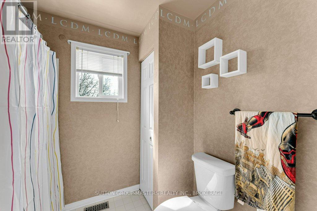 118 SIR JOHN JOHNSON DRIVE - 31