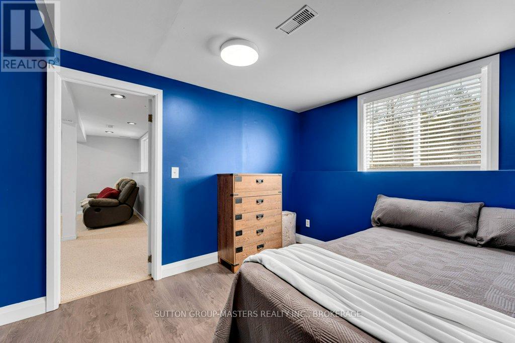 118 SIR JOHN JOHNSON DRIVE - 40