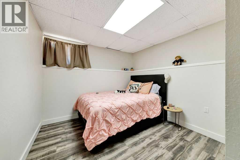 1206 1 Avenue - 33