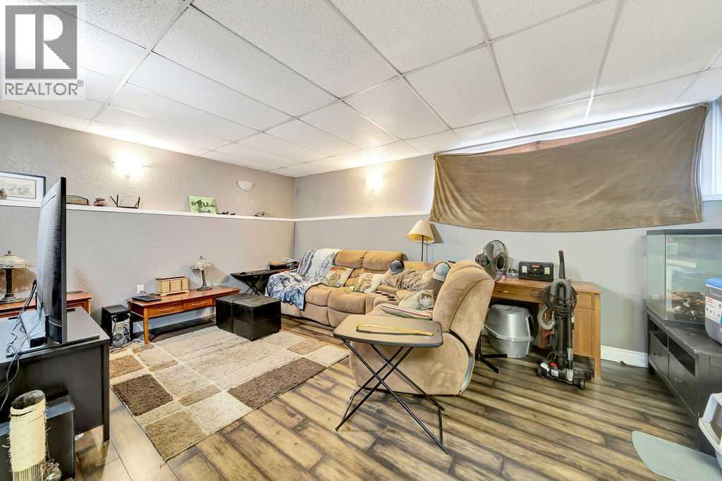 1206 1 Avenue - 27