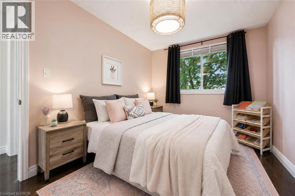 152 WELLINGTON ROAD 7 - 19