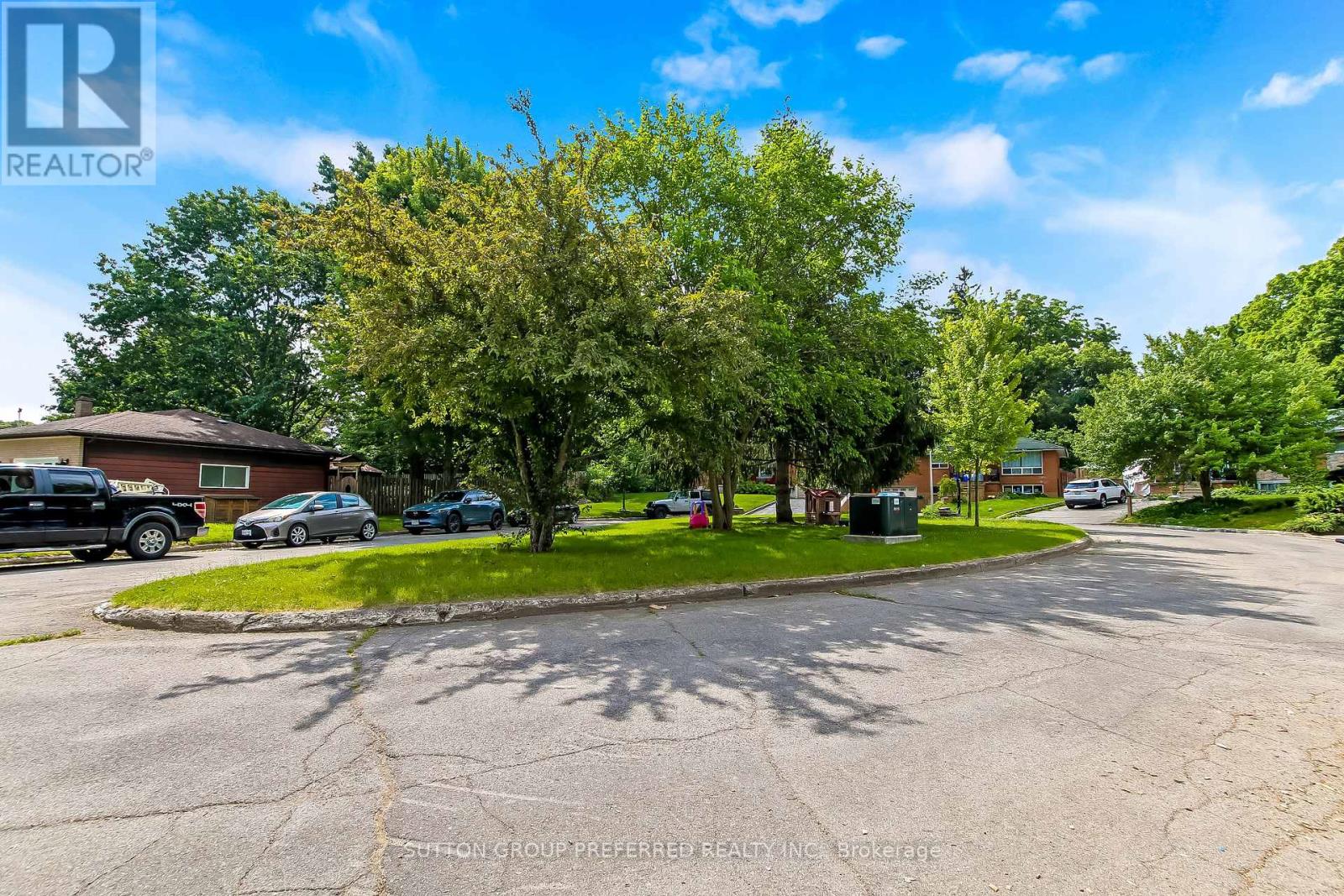130 FUNDY AVENUE - 3