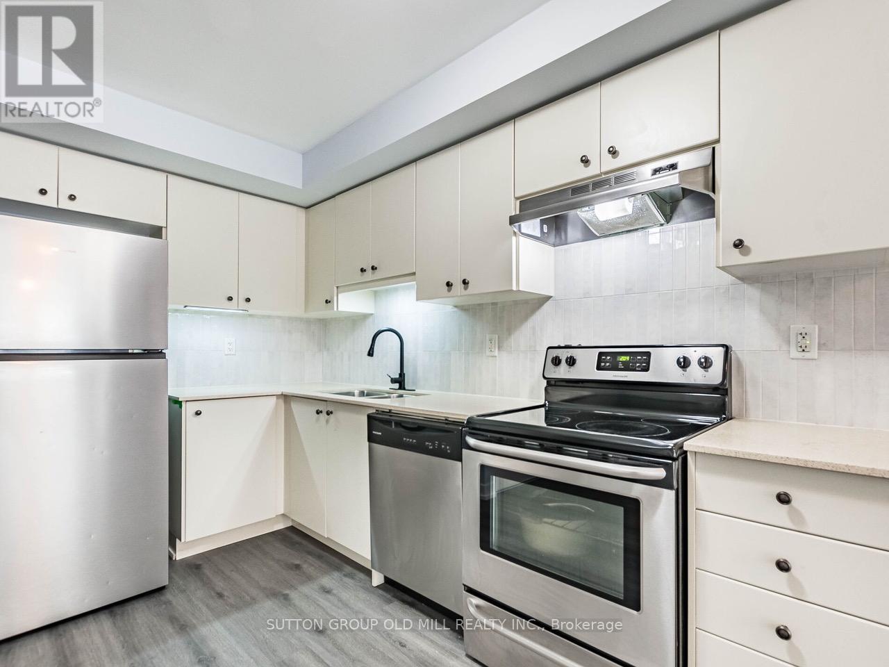 #301 6 DRUMMOND STREET - Image 11