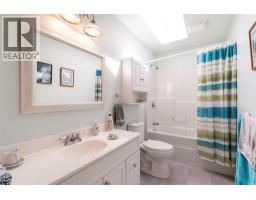 3915 Express Point Road, Scotch Creek, BC V0E1M5 Photo 29