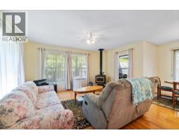 3915 Express Point Road, Scotch Creek, BC V0E1M5 Photo 14