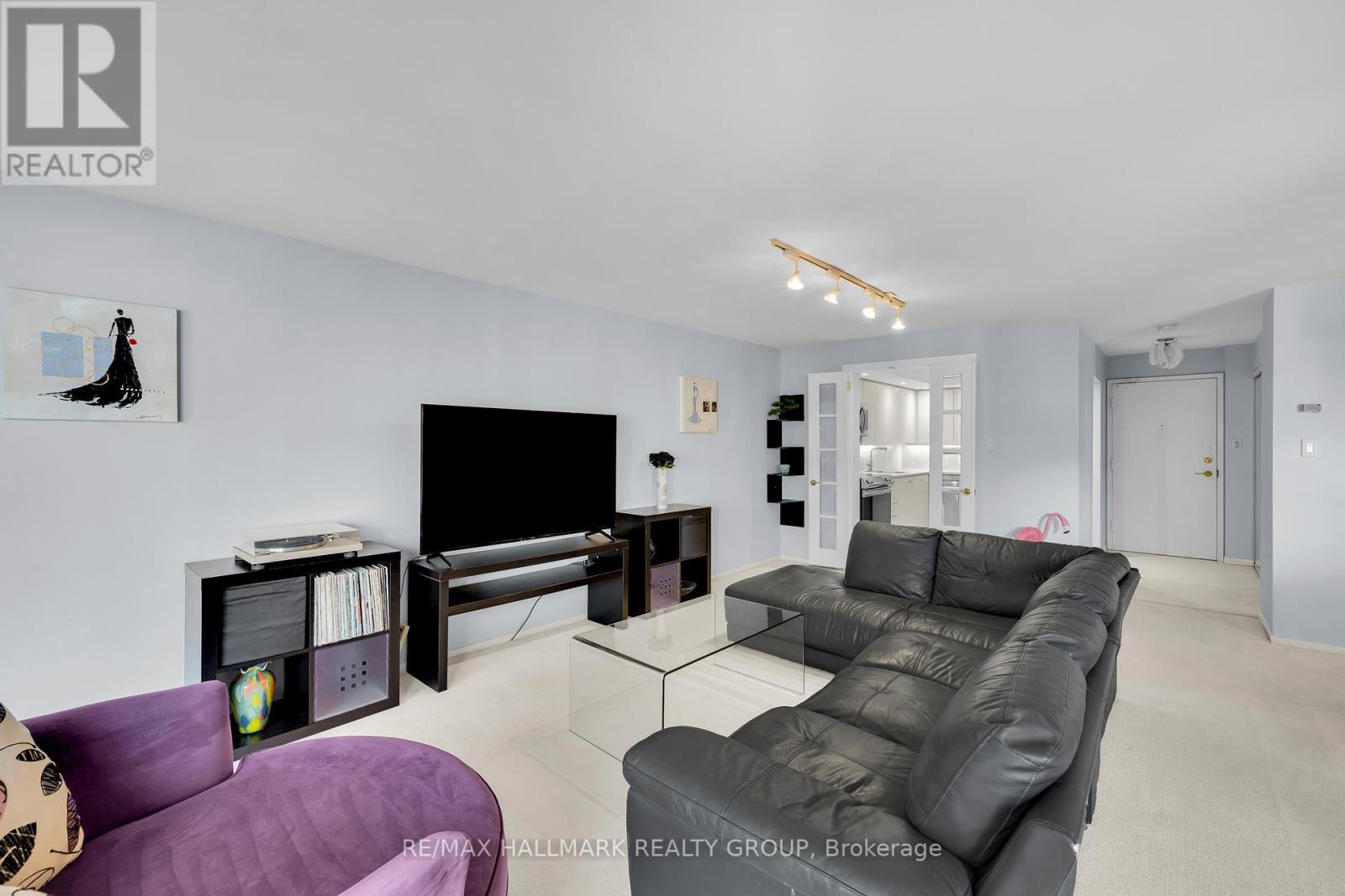 #810 151 BAY STREET - 14