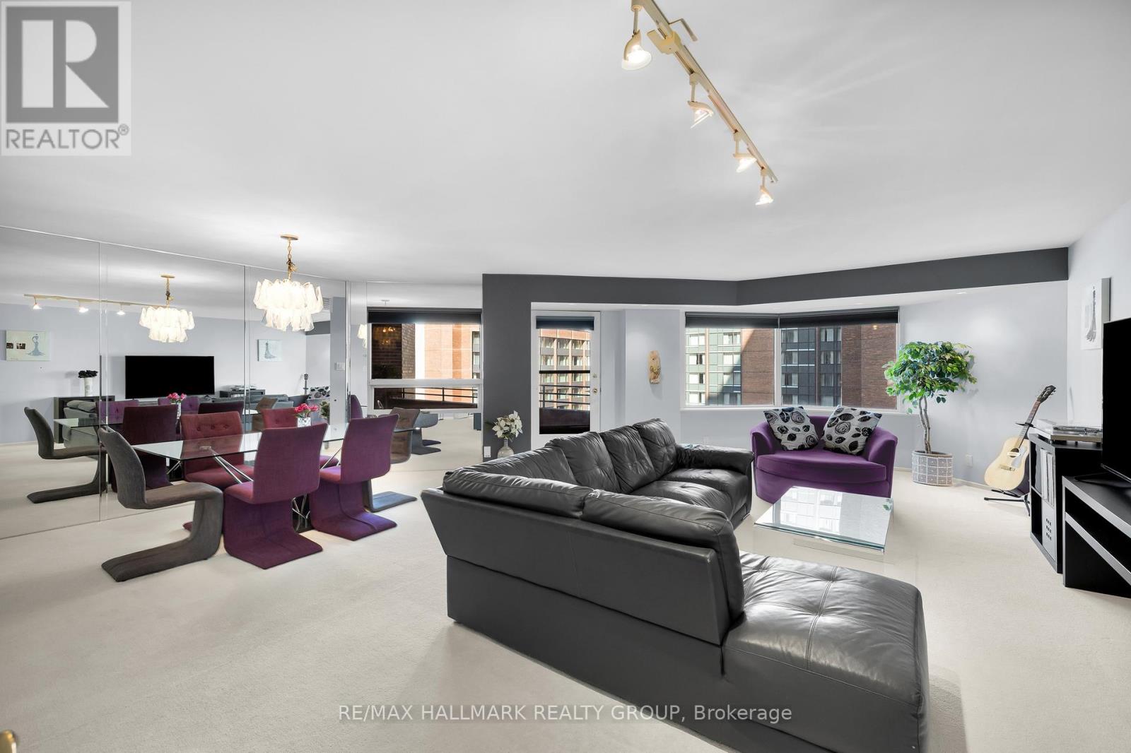 #810 151 BAY STREET - 18