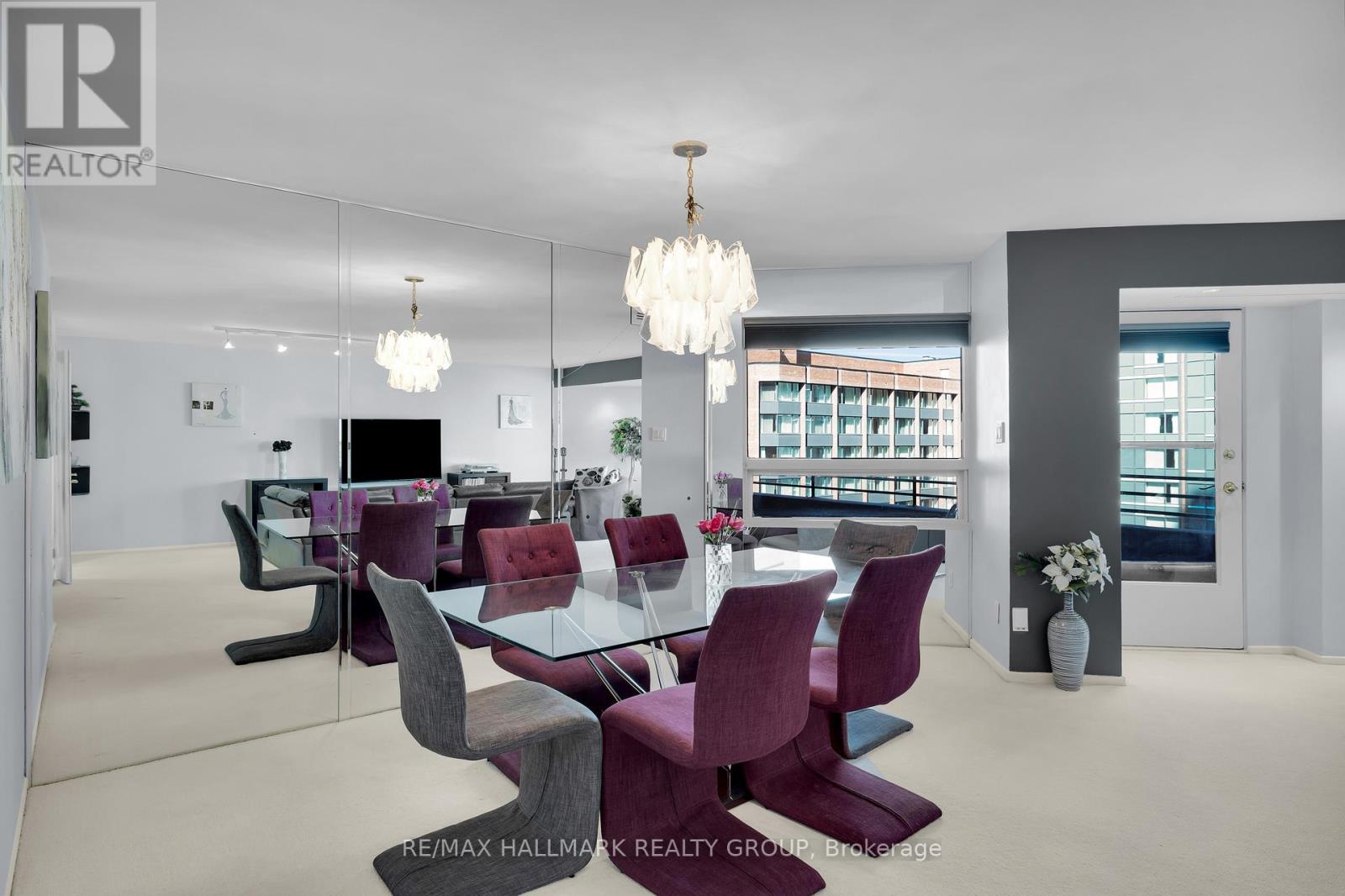 #810 151 BAY STREET - 21