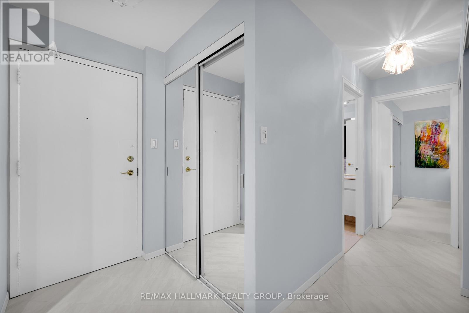 #810 151 BAY STREET - 5