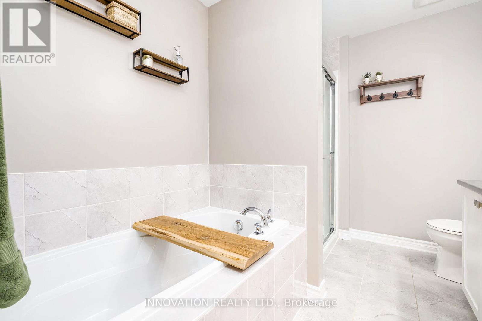3 Bed, 3 Bath House for Sale in Ottawa – 218 AKERSON ROAD, Ottawa – MLS# X13515728 - Image 23