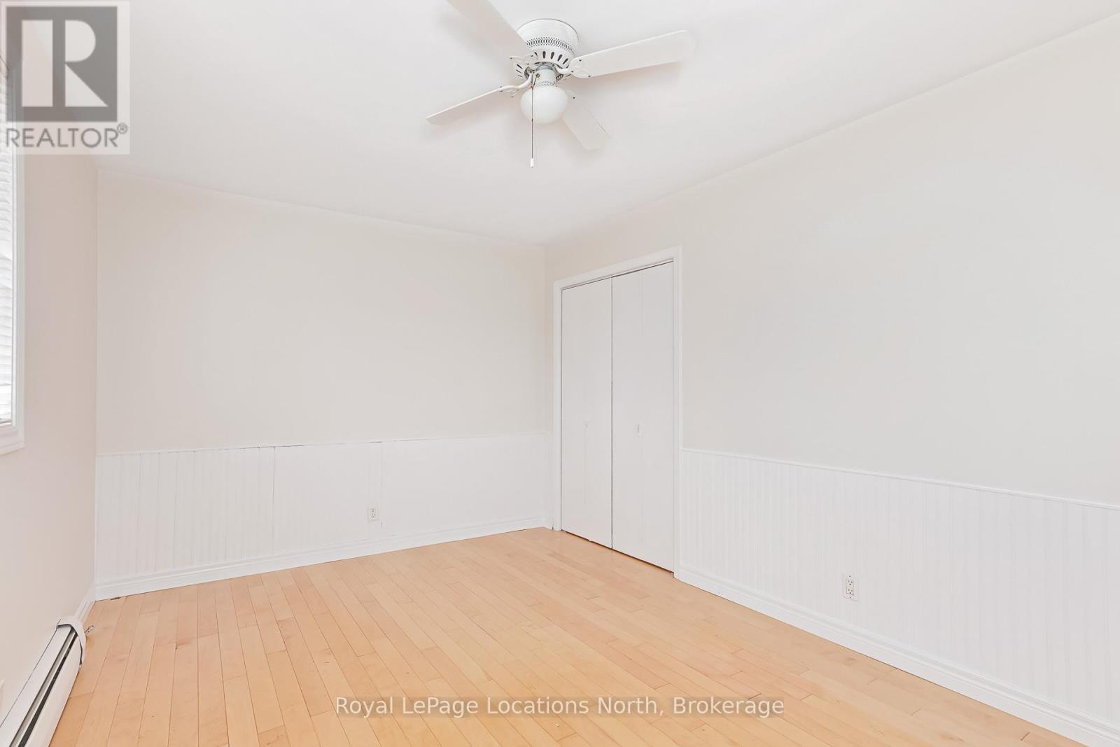 594 OAK STREET - 23