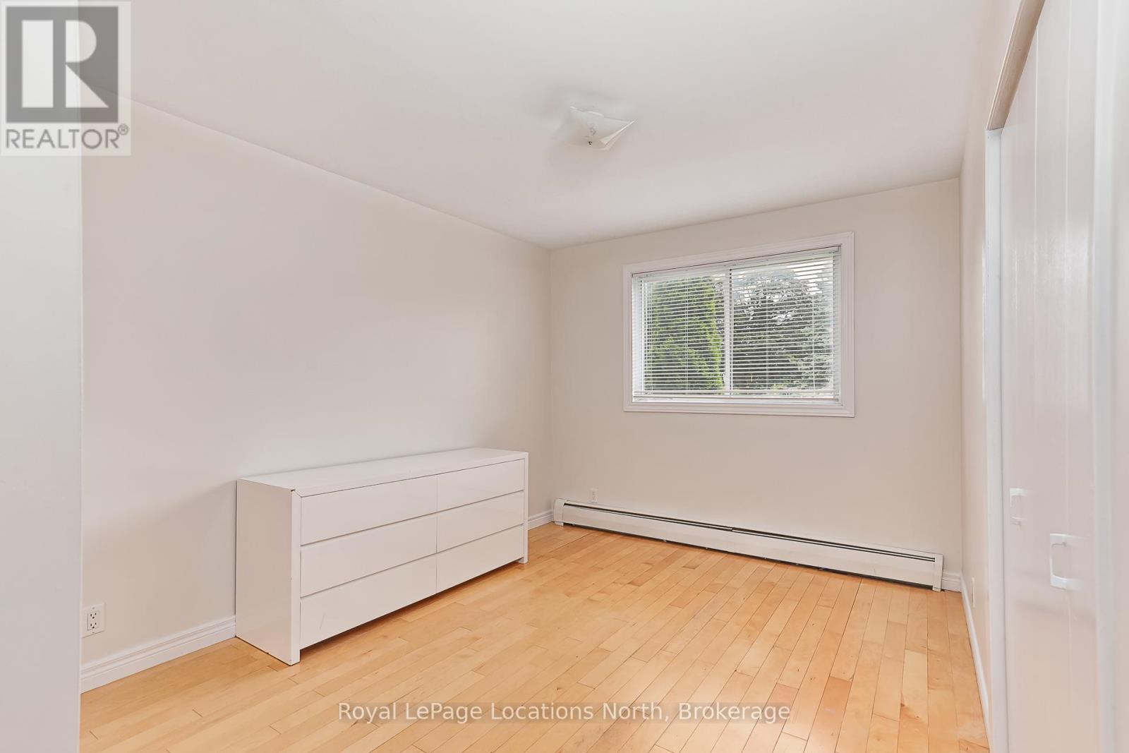 594 OAK STREET - 28