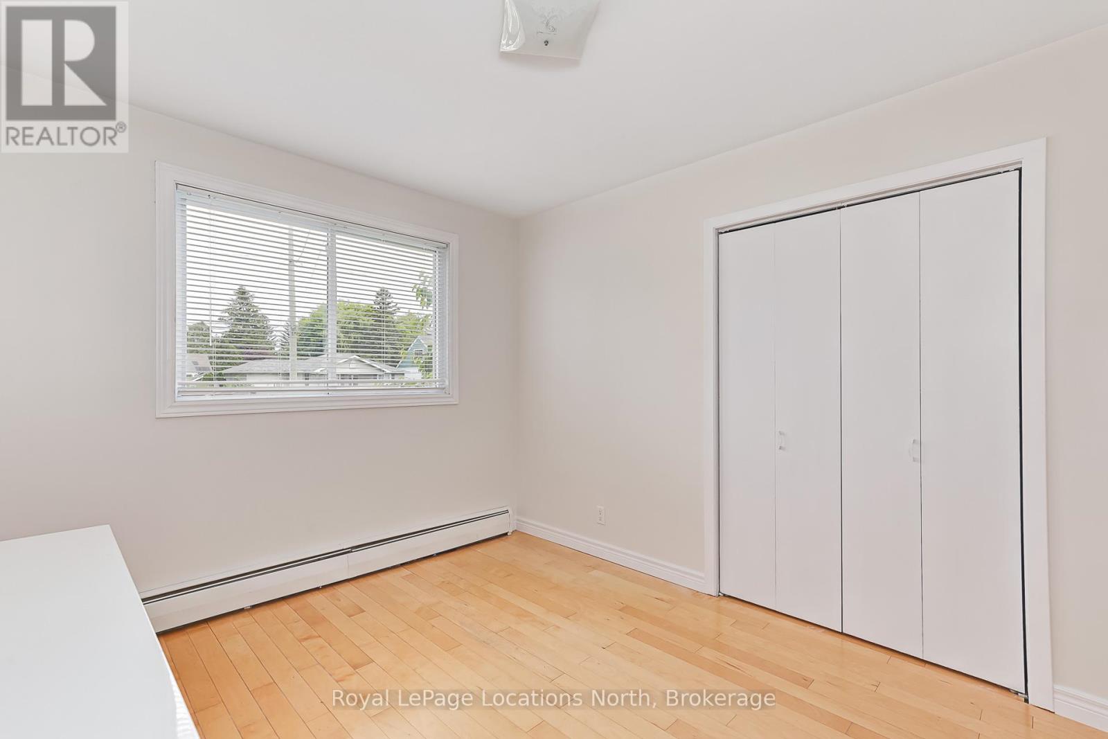 594 OAK STREET - 29