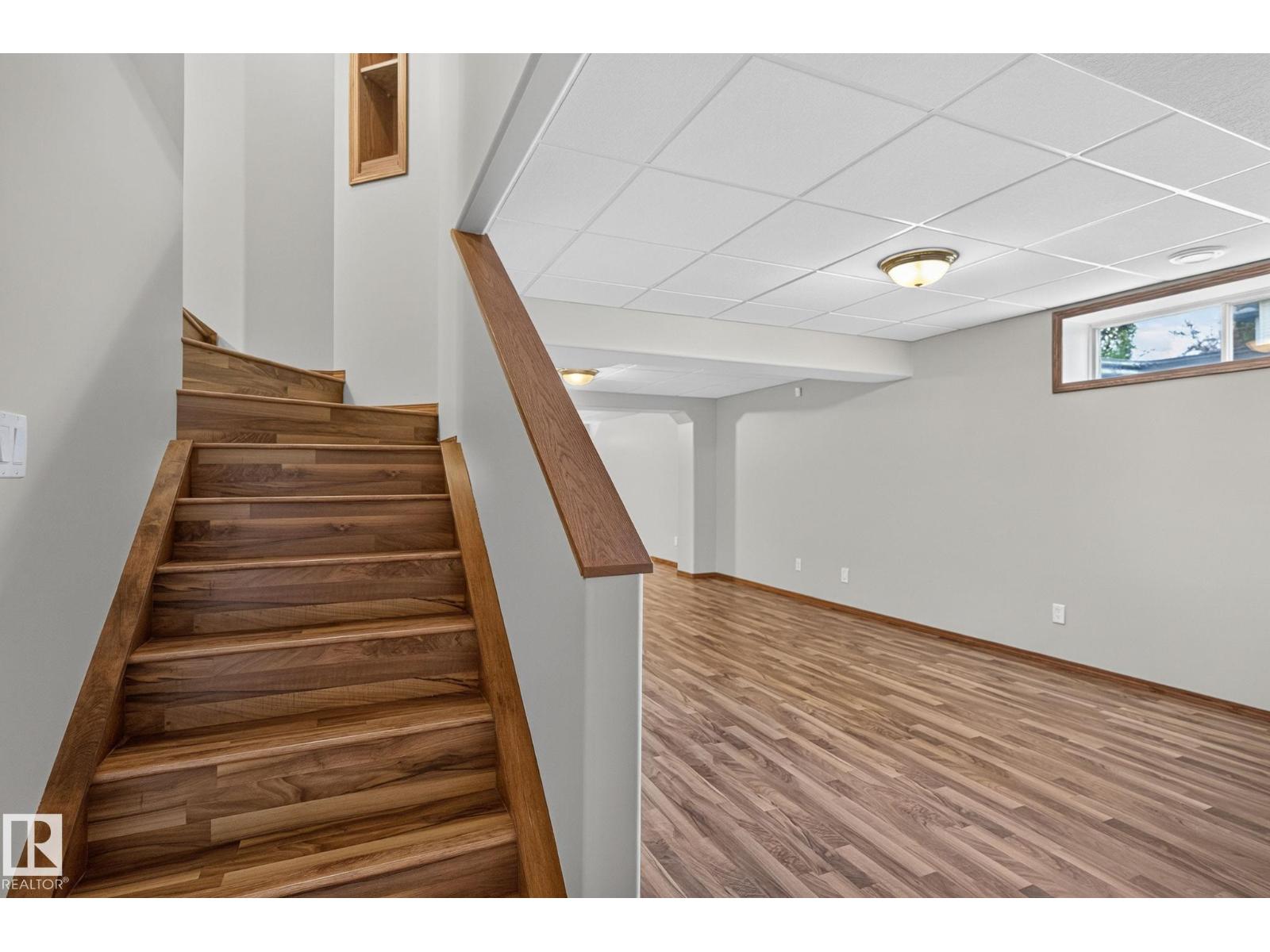 370 HOLLICK-KENYON RD NW - 66