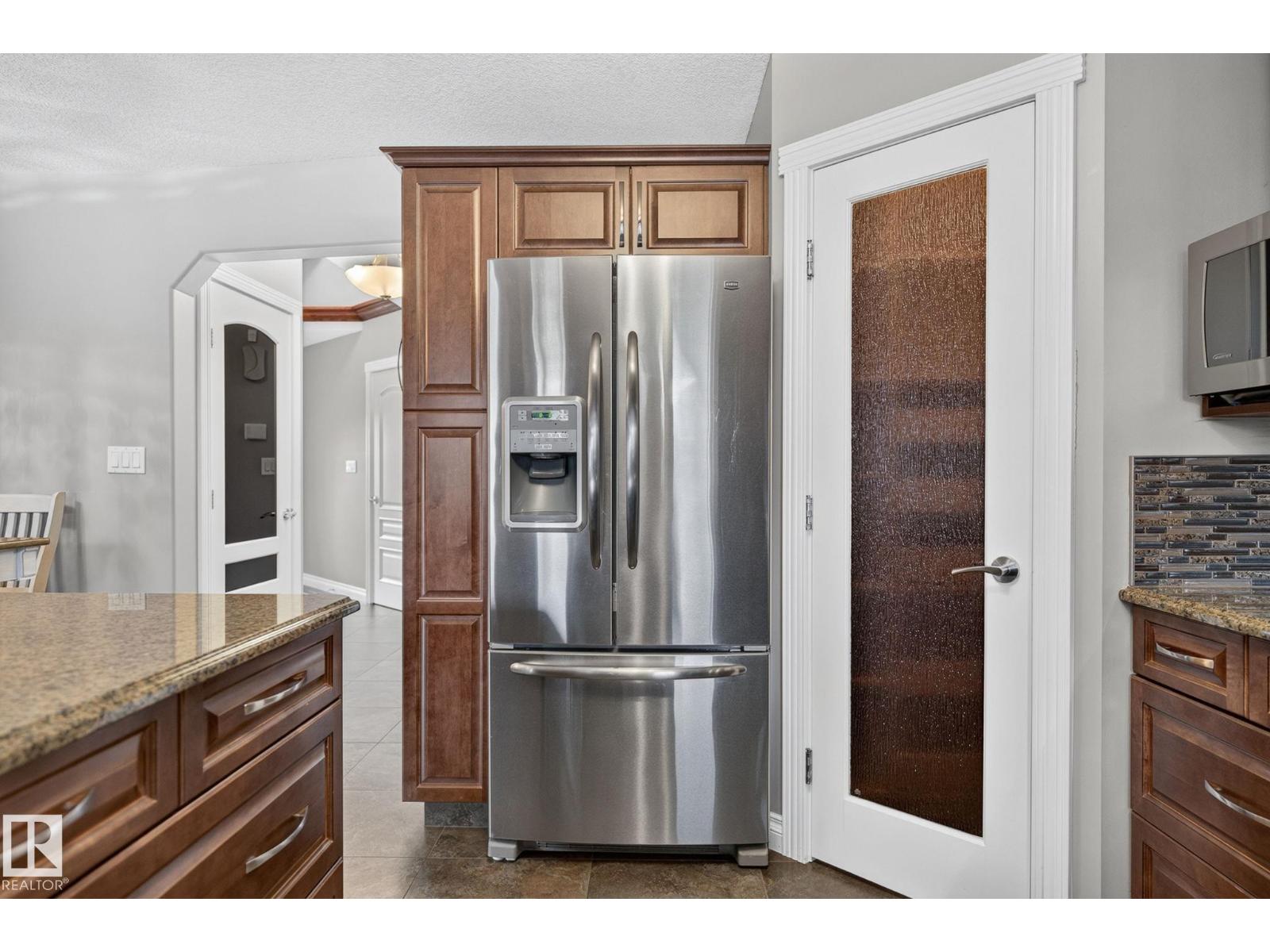370 HOLLICK-KENYON RD NW - 37
