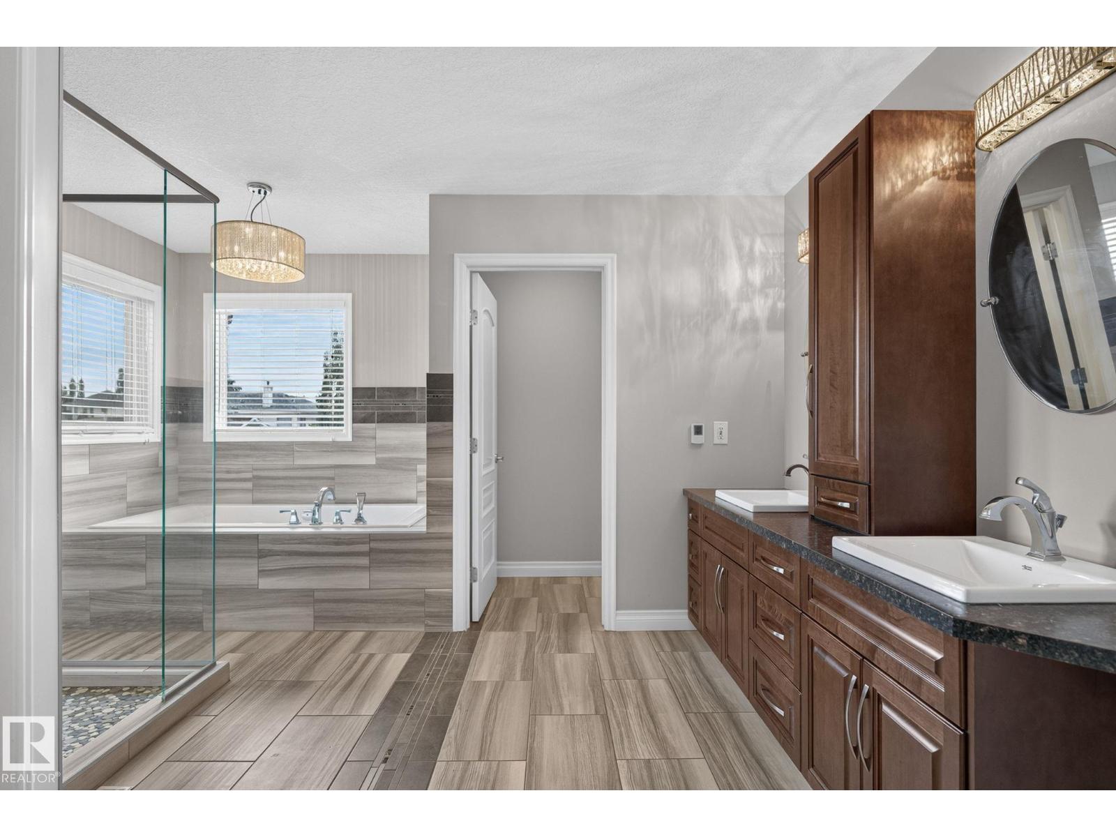 370 HOLLICK-KENYON RD NW - 54