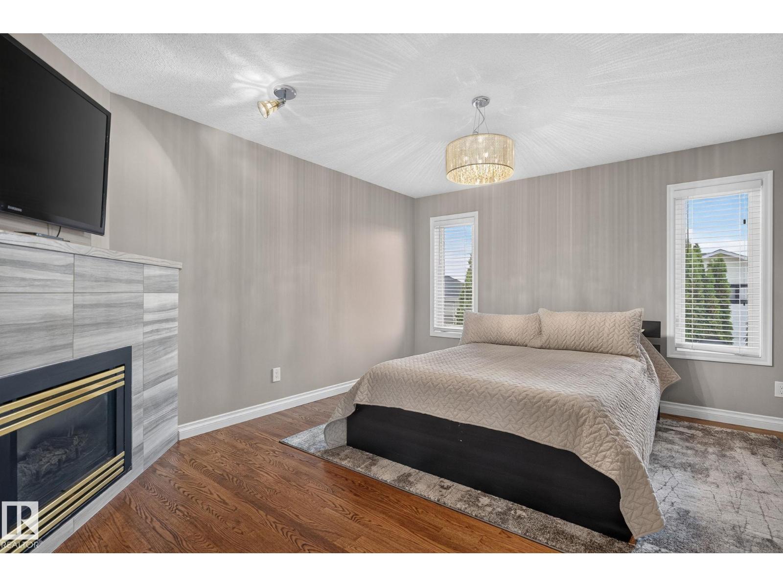 370 HOLLICK-KENYON RD NW - 49