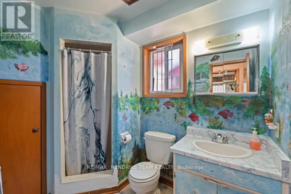 33 MEADOWBROOK CRESCENT - 25