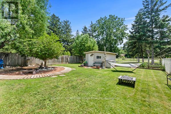 33 MEADOWBROOK CRESCENT - 34