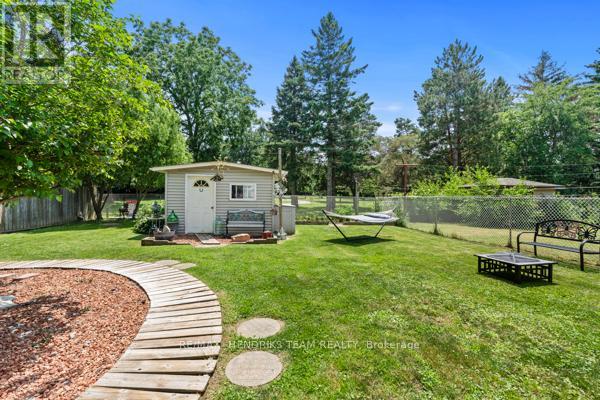 33 MEADOWBROOK CRESCENT - 37