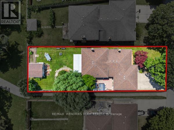 33 MEADOWBROOK CRESCENT - 48