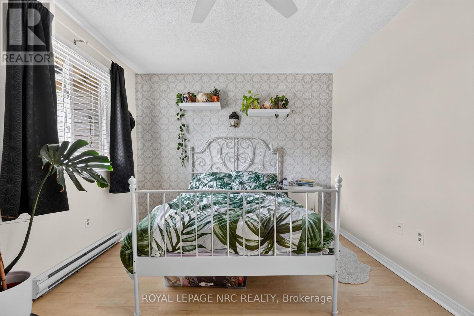 #40 65 DORCHESTER BOULEVARD - Image 14