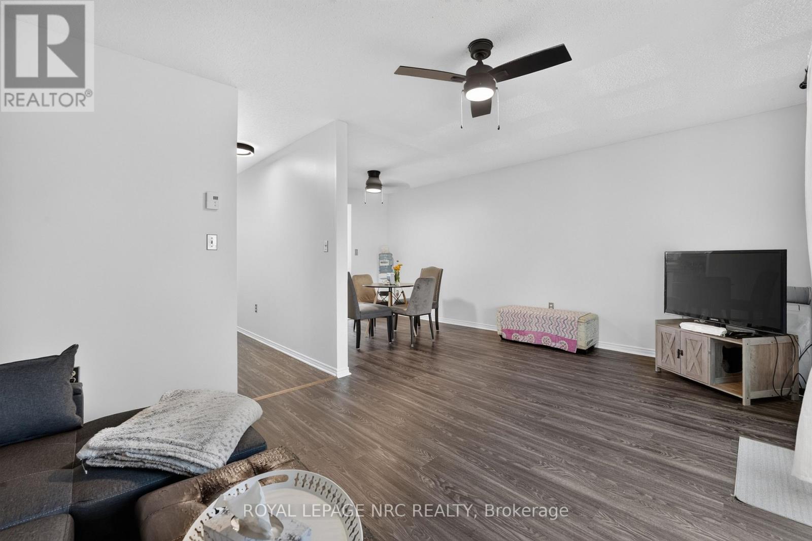 #40 65 DORCHESTER BOULEVARD - Image 38