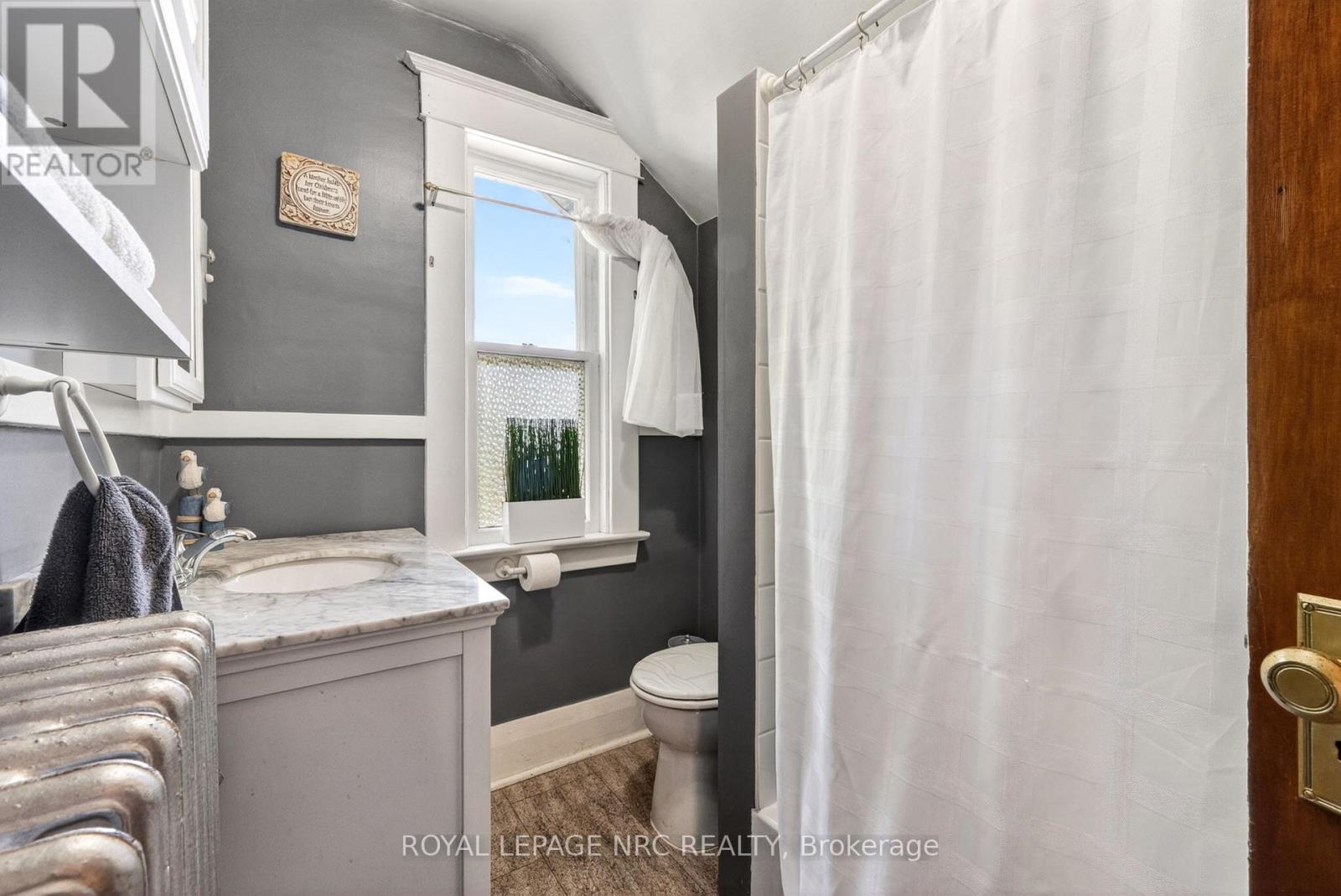 453 FARES STREET - 27