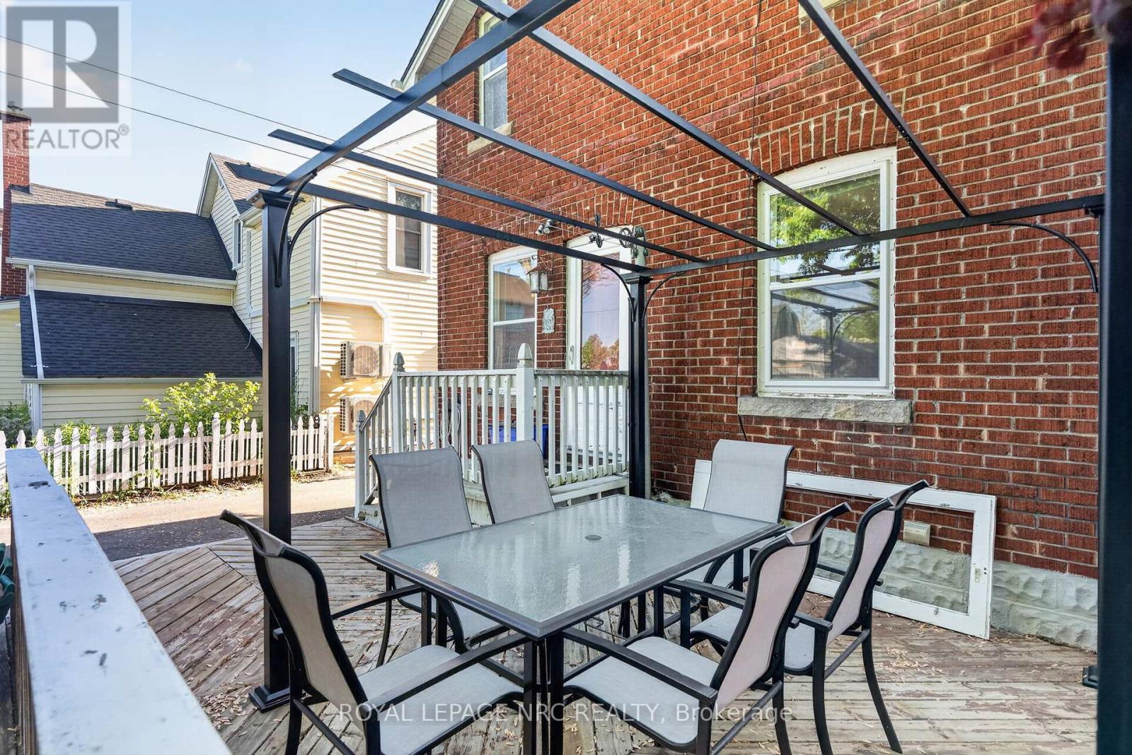 453 FARES STREET - 29