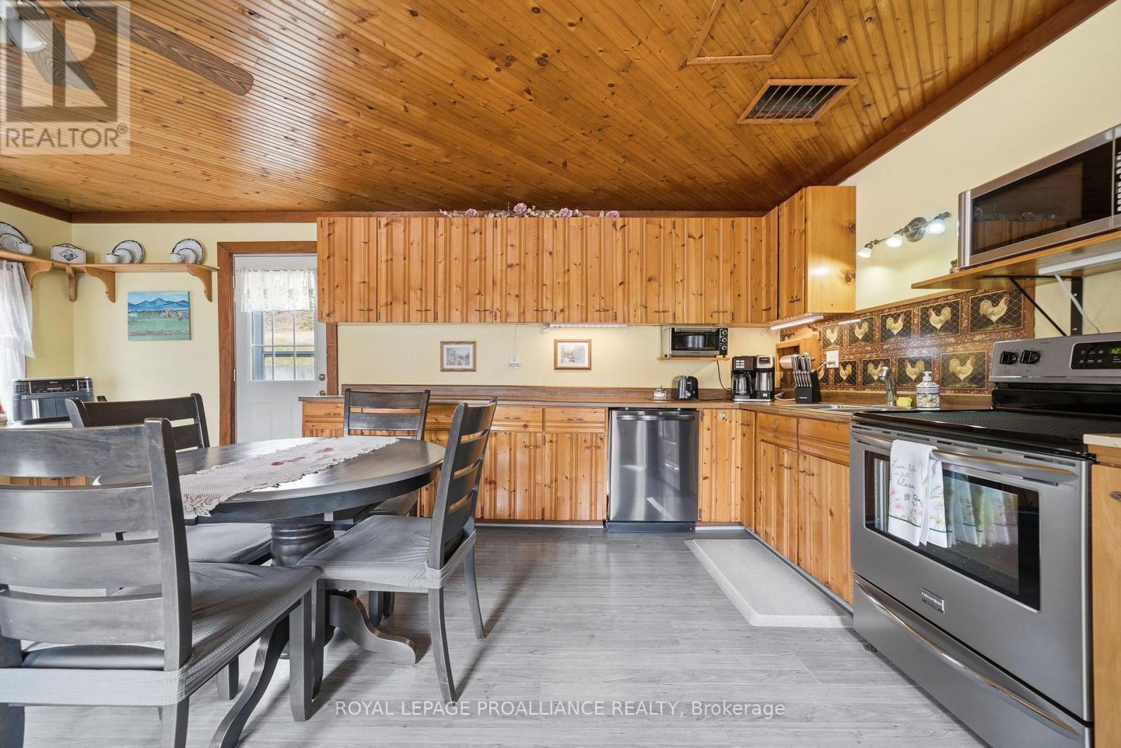 2227 DESERONTO ROAD - 13