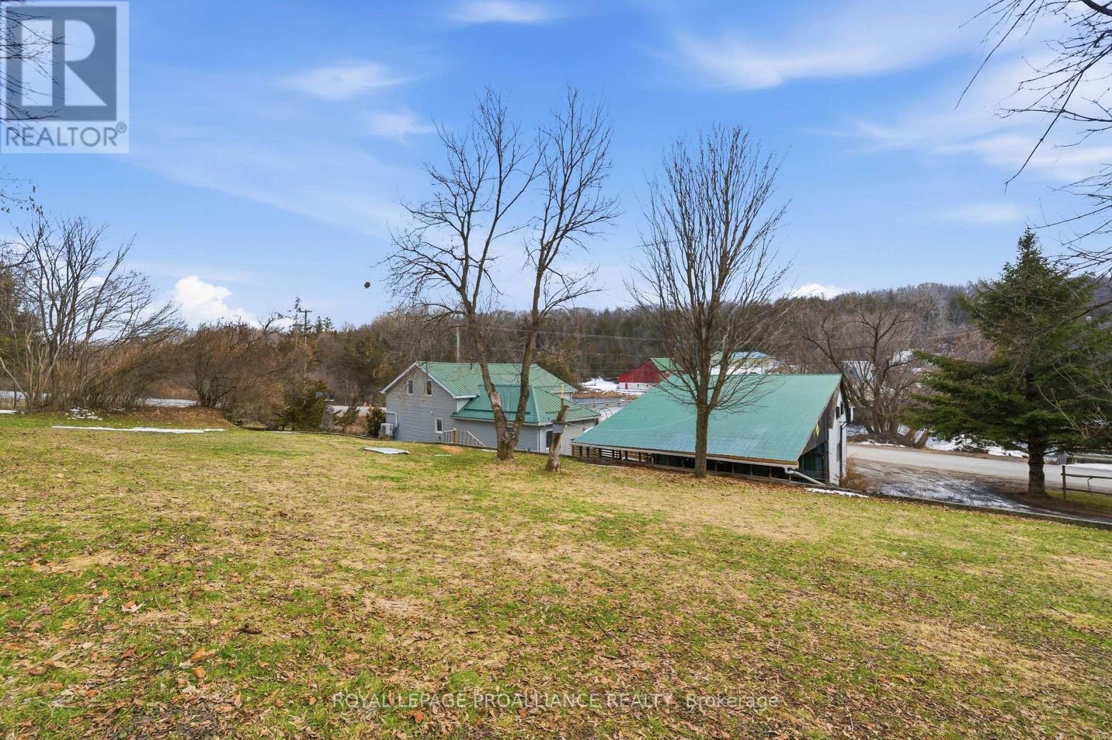 2227 DESERONTO ROAD - 34