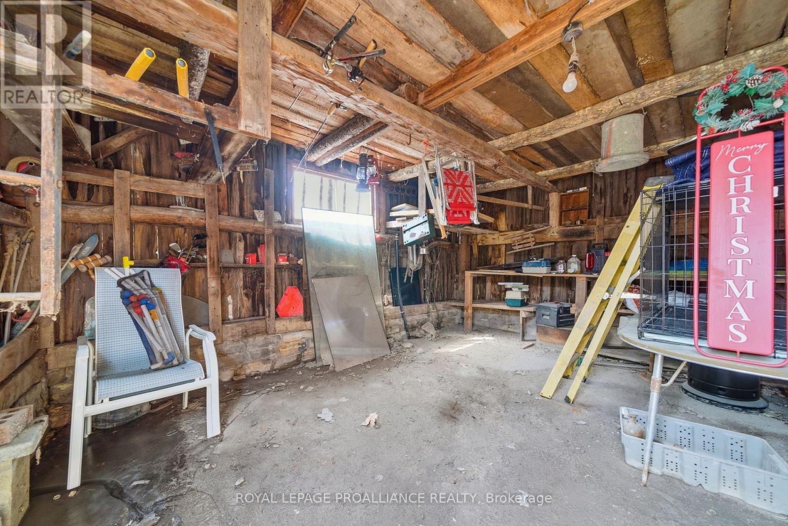 2227 DESERONTO ROAD - 43