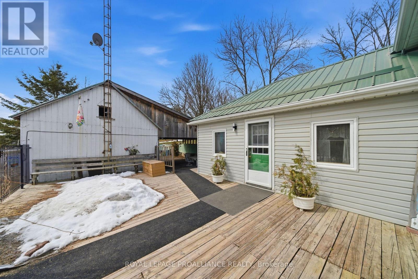 2227 DESERONTO ROAD - 8