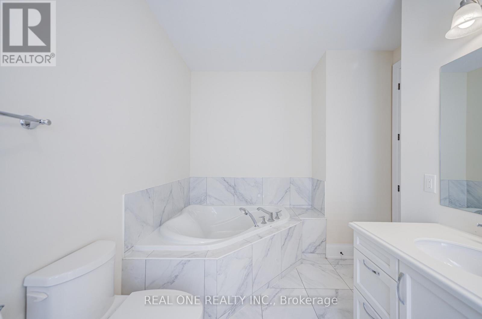 421 FLAMINGO ROAD - 27